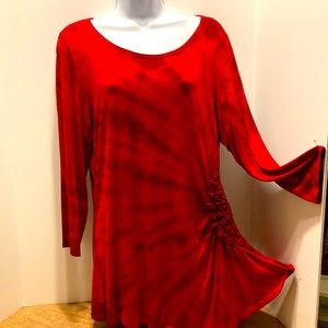 Dress Barn red top Sz L